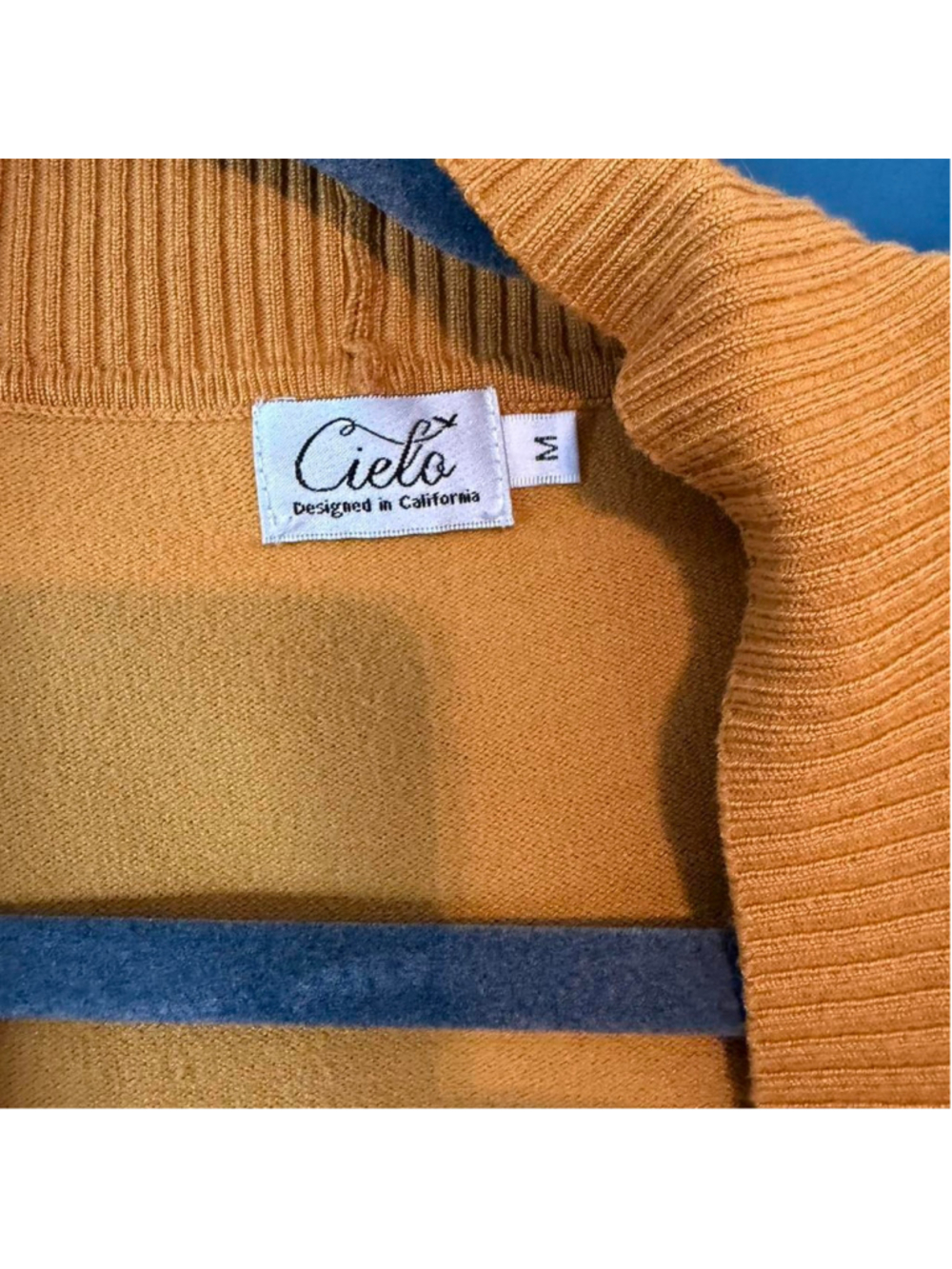Cielo gold cardigan Size M #knitwear #cardigan - Picture 3 of 3